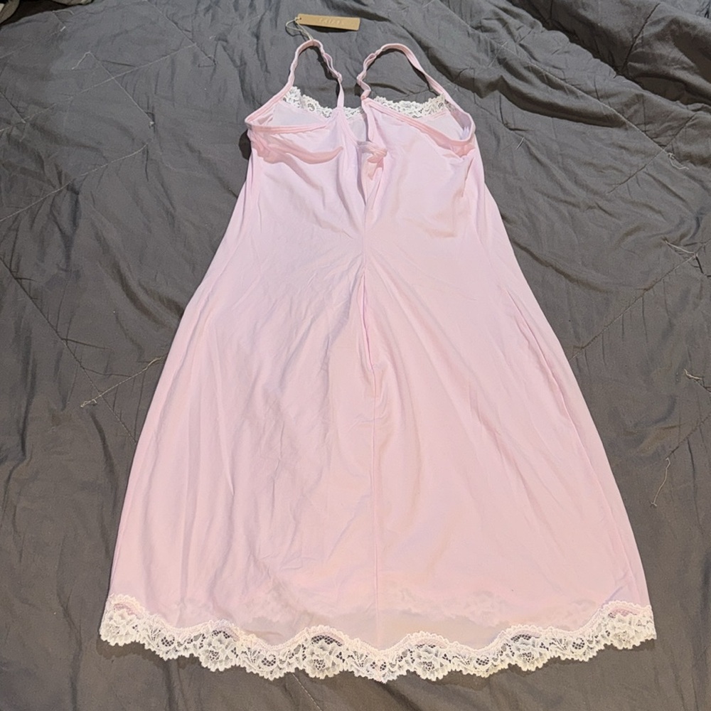 Skims fits everybody laced slip dress ‘cherry blossom’ RARE!!!! LIMITED EDITION - Picture 4 of 9